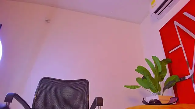 vennusasm1 online show from 10.17.25