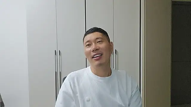 Snapshot of Buryerry-B chatting on 09.18.25 Buryerry-B online show from 09.18.25