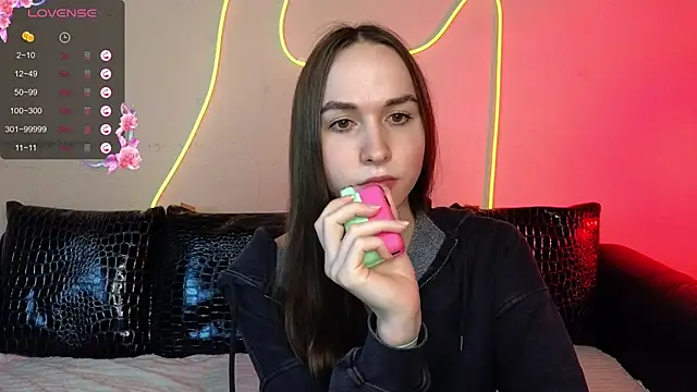 Angeel Kate online show from 09.10.25