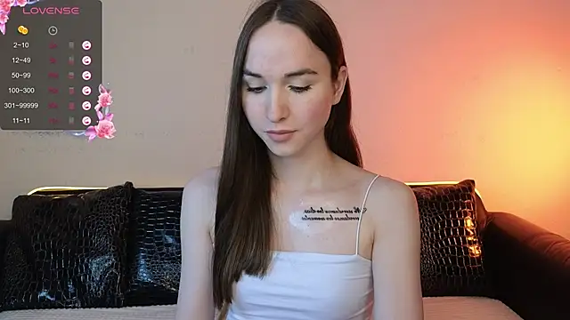 Angeel Kate online show from 09.19.25