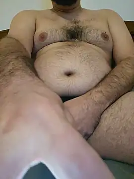 Snapshot of DTC51 chatting on 12.14.25 DTC51 online show from 12.14.25