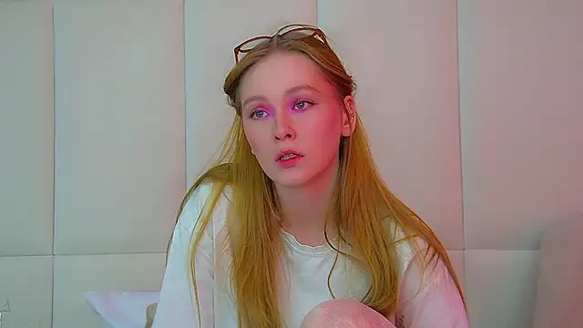 AgataFoxley online show from 11.30.25