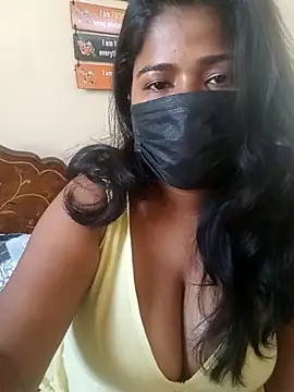 Snapshot of HAANNIAA chatting on 12.16.25 HAANNIAA online show from 12.16.25