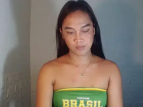 LatinaEmpress online show from 02.06.26