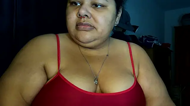 Snapshot of xlatinastar chatting on 06.11.26 xlatinastar online show from 06.11.26