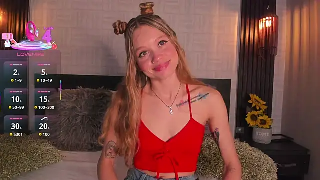 Snapshot of Brianna_Bondd chatting on 09.13.25 Brianna Bondd online show from 09.13.25