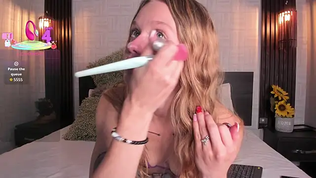 Snapshot of Brianna_Bondd chatting on 09.19.25 Brianna Bondd online show from 09.19.25