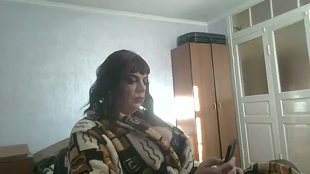 NiraFrost online show from 01.18.26