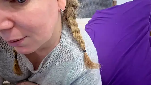 aussiepeaches online show from 06.09.26