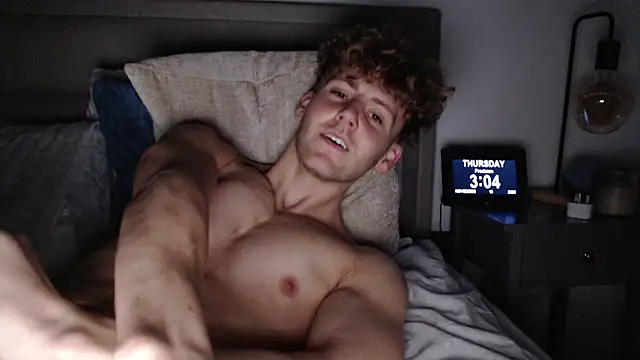 DominantAlex18 online show from 11.13.25