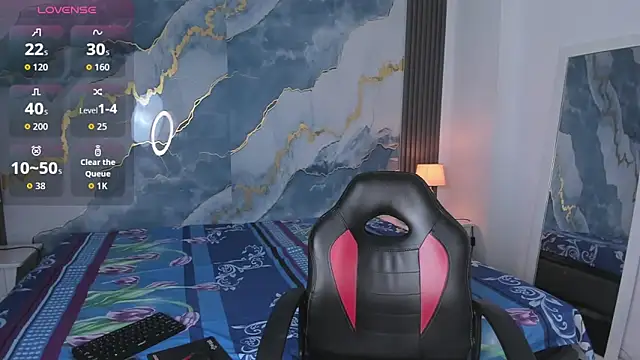 KateMoorex online show from 11.22.25