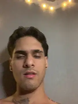 Snapshot of Marvinhenao91 chatting on 10.09.25 Marvinhenao91 online show from 10.09.25