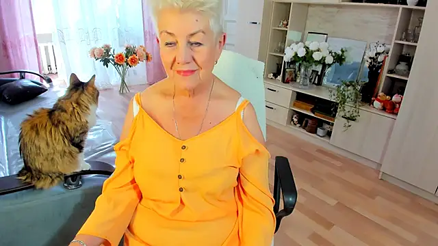 HotandMature online show from 06.25.26
