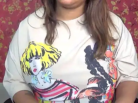 Snapshot of mrymlove chatting on 11.04.25 mrymlove online show from 11.04.25