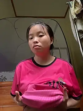 Snapshot of viluna chatting on 11.08.25 viluna online show from 11.08.25