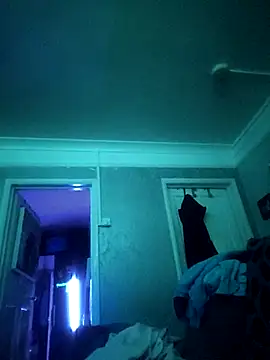 Snapshot of MysteriousToy4 chatting on 09.20.25 MysteriousToy4 online show from 09.20.25