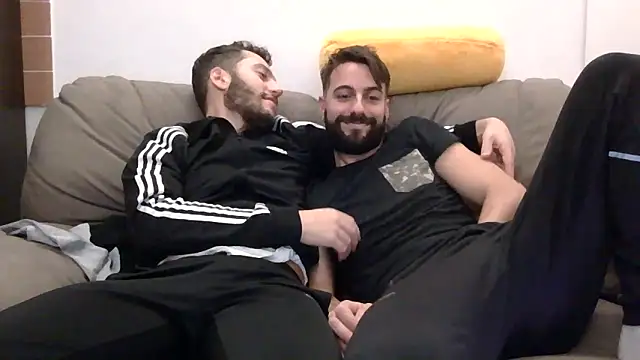 Snapshot of Amicisegreti chatting on 11.29.25 Amicisegreti online show from 11.29.25