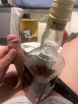 Snapshot of P44698 chatting on 03.10.26 P44698 online show from 03.10.26