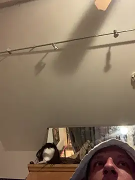 Snapshot of P44698 chatting on 03.21.26 P44698 online show from 03.21.26