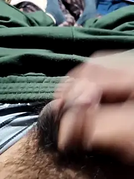 Snapshot of Aaia93 chatting on 12.18.25 Aaia93 online show from 12.18.25