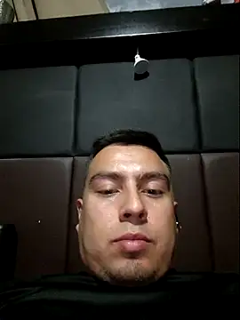 Snapshot of Aaia93 chatting on 12.22.25 Aaia93 online show from 12.22.25