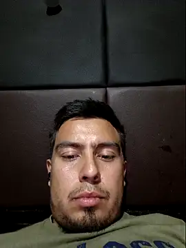 Snapshot of Aaia93 chatting on 03.10.26 Aaia93 online show from 03.10.26