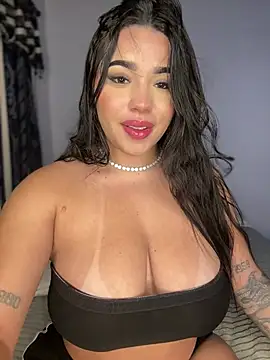 Snapshot of SofiaWildee chatting on 04.18.26 SofiaWildee online show from 04.18.26