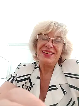 52MiaLove02 online show from 09.12.25