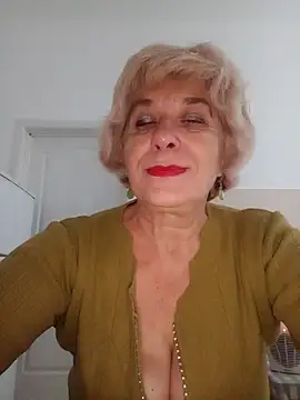 52MiaLove02 online show from 10.20.25