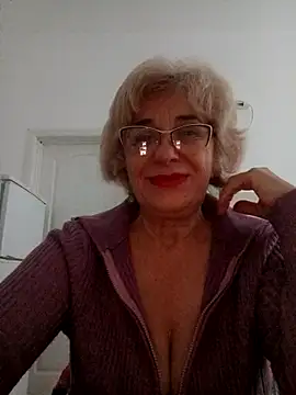 52MiaLove02 online show from 11.13.25