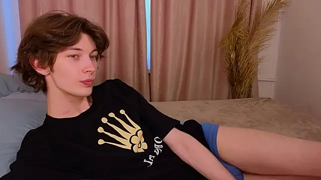  Den1s  online show from 02.08.26