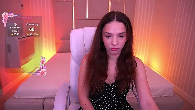 Snapshot of MirielleNymph chatting on 11.02.25 MirielleNymph online show from 11.02.25