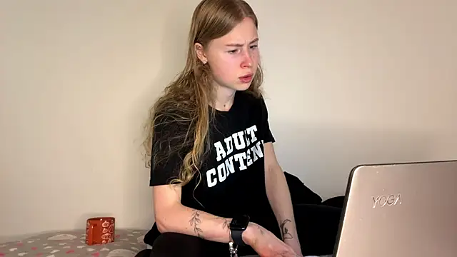 Snapshot of WellSkiffle chatting on 10.30.25 WellSkiffle online show from 10.30.25