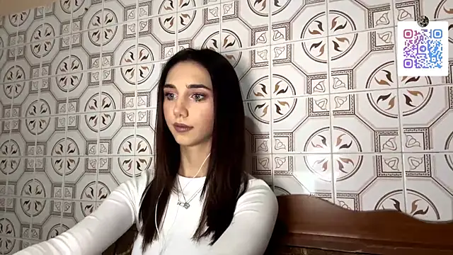 LinaMour online show from 11.27.25