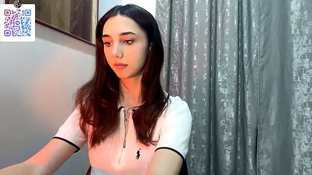 LinaMour online show from 01.14.26