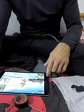 Snapshot of yazinyazin1 chatting on 11.22.25 yazinyazin1 online show from 11.22.25