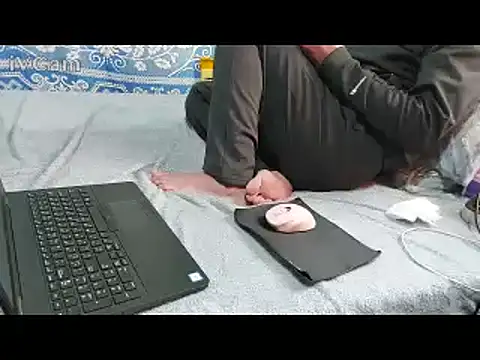 yazinyazin1 online show from 02.19.26