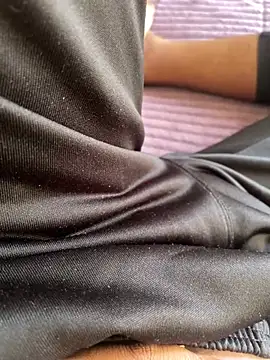 Snapshot of fitsexyman chatting on 03.11.26 fitsexyman online show from 03.11.26