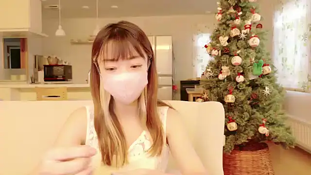 Snapshot of SUZU_1201 chatting on 11.08.25 SUZU 1201 online show from 11.08.25