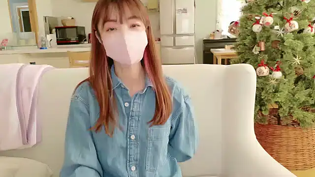 Snapshot of SUZU_1201 chatting on 12.15.25 SUZU 1201 online show from 12.15.25