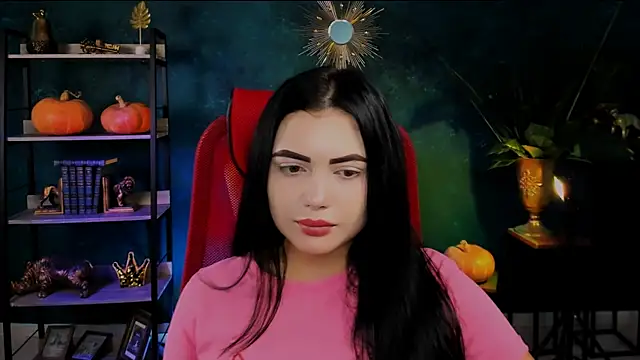 NaomiWilsons online show from 10.31.25