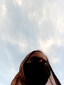 Jan 643 online show from 10.04.25