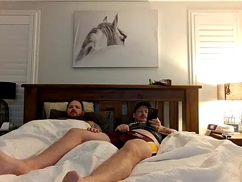 Snapshot of brokecountrylads chatting on 09.11.25 brokecountrylads online show from 09.11.25