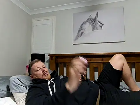 Snapshot of brokecountrylads chatting on 01.18.26 brokecountrylads online show from 01.18.26