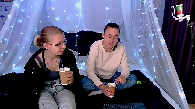 gloria bubble online show from 09.26.25