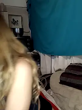 MilayMarkXXX online show from 11.27.25