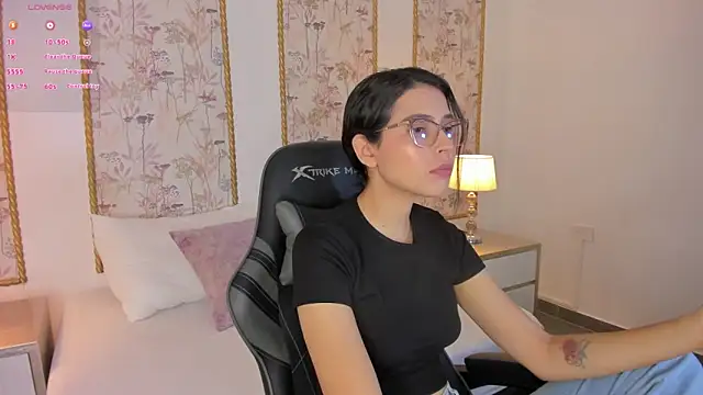 desireee  online show from 01.10.26