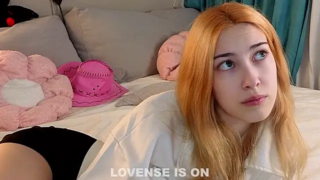 Snapshot of AngelicRice chatting on 02.01.26 AngelicRice online show from 02.01.26