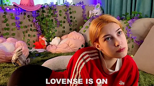 Snapshot of AngelicRice chatting on 02.09.26 AngelicRice online show from 02.09.26