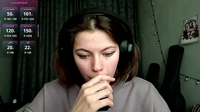 CutieAnny online show from 02.01.26